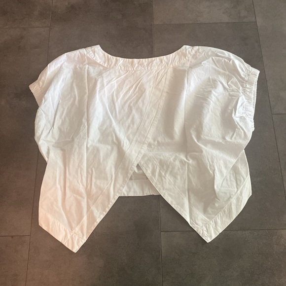 Bobi white cross over back top size small - Picture 4 of 6
